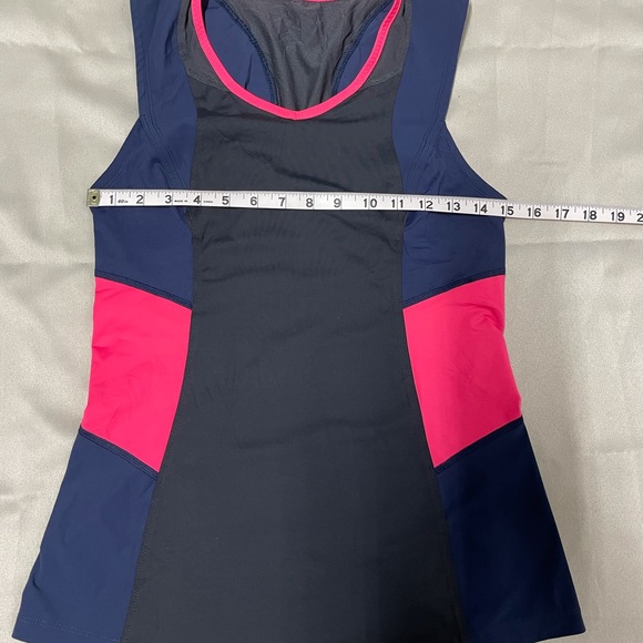 Lululemon color block tank - Picture 4 of 5